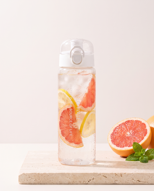 WELLURIA everyday sports bottle with grapefruit water